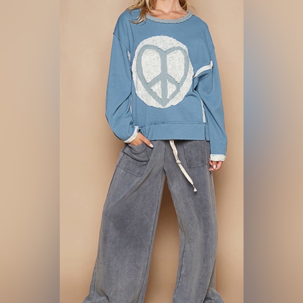 NEW! POL Thermal Knit Top with Heart Peace Sign
Patch on Front in Sz. Large - Picture 3 of 15
